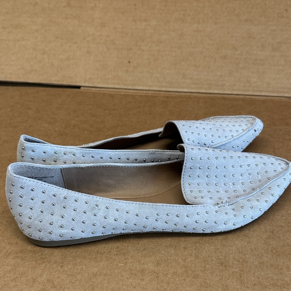 Steve Madden Light Gray Studded Flats